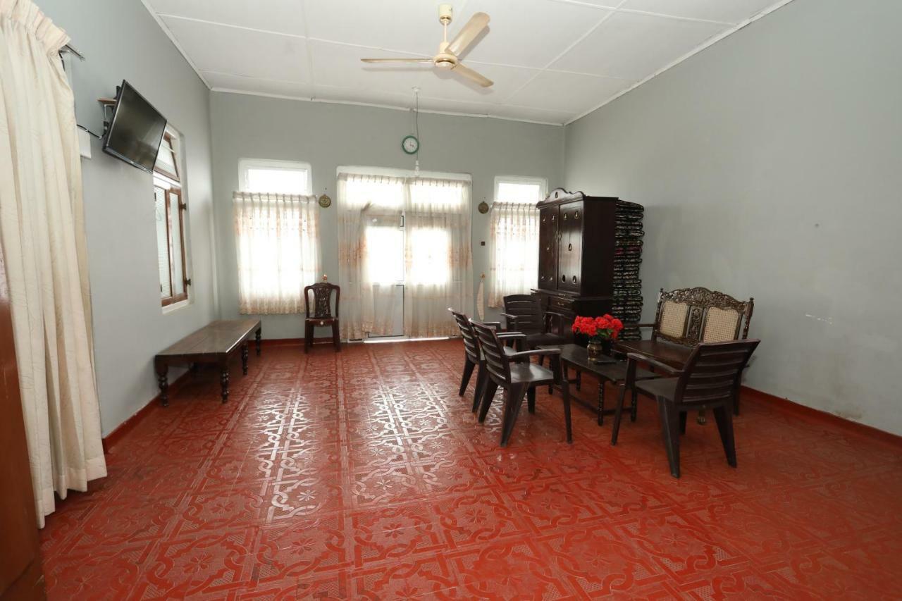Jaffna Premier Inn Exteriör bild